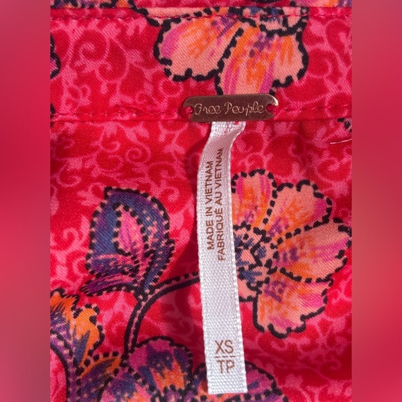 Free People “I got you” Long sleeve collared floral print blouse in “ruby combo” - Picture 8 of 10